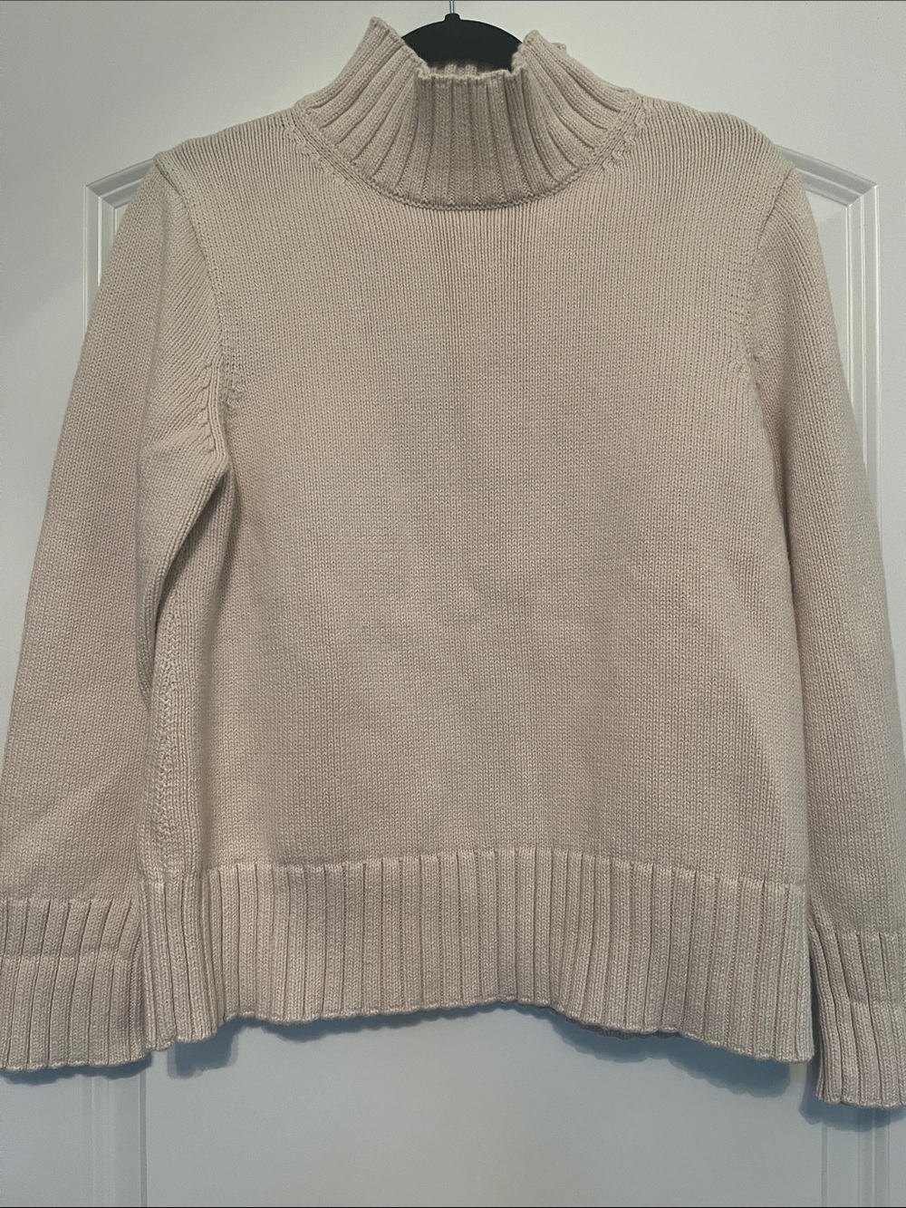 J. Crew Cream Oat Ribbed Knit Mock Turtleneck Sweater Womenโs M Preppy